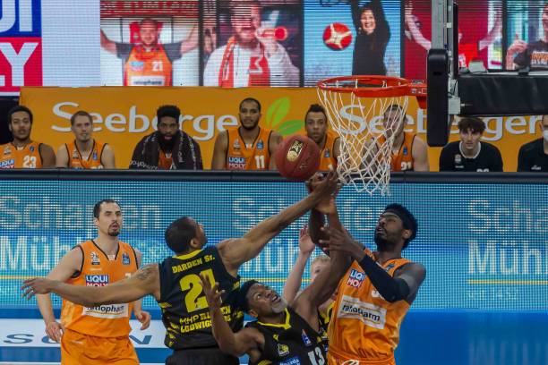 的血液和更 的血液和更